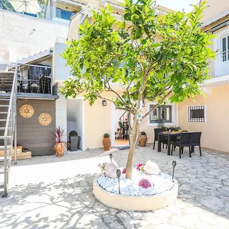 Vlachos Maisonette Lägenhet *