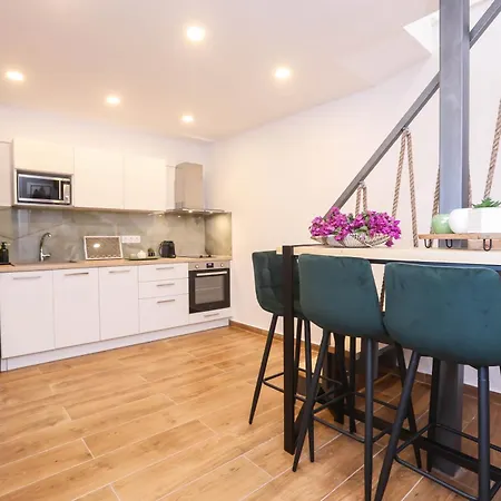 Vlachos Maisonette Apartment